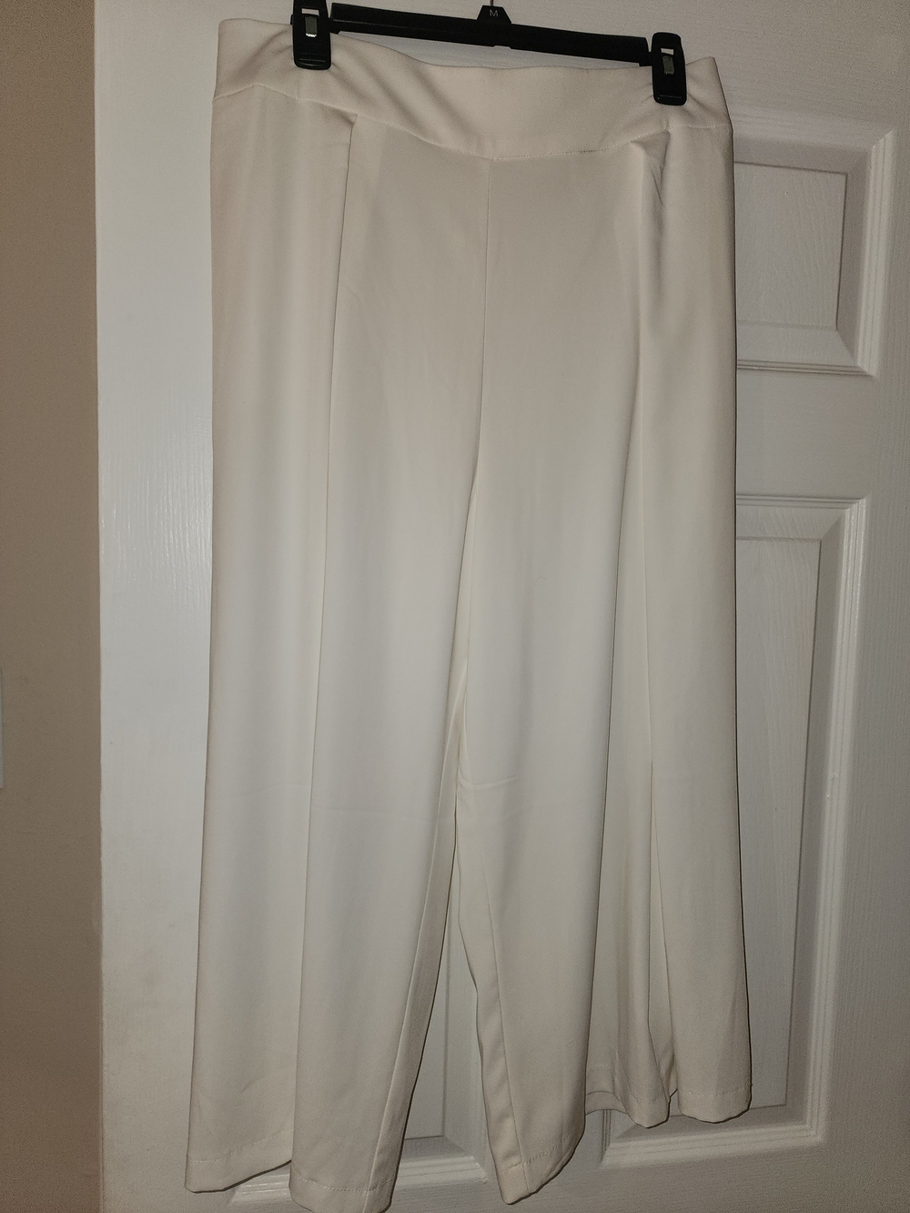 Classic Wide-Leg Knicker Pants in Ivory